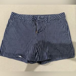 Striped shorts navy and white